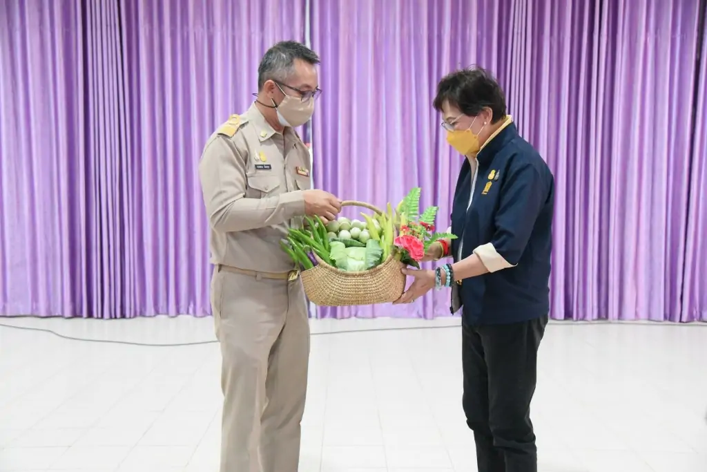  data-id=